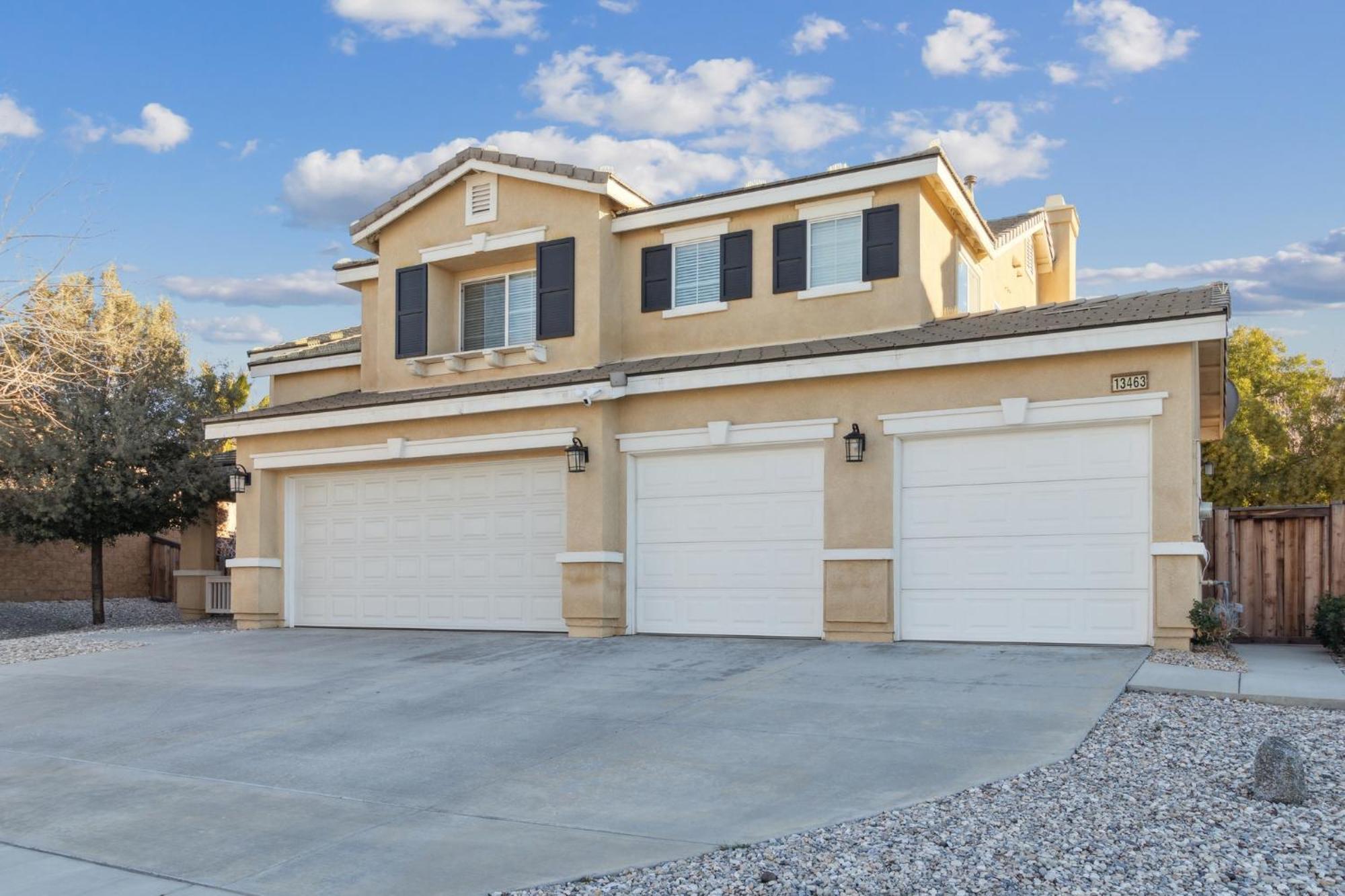 5Br 3Ba Home - King Beds - Fast Wifi Home Victorville Exterior photo